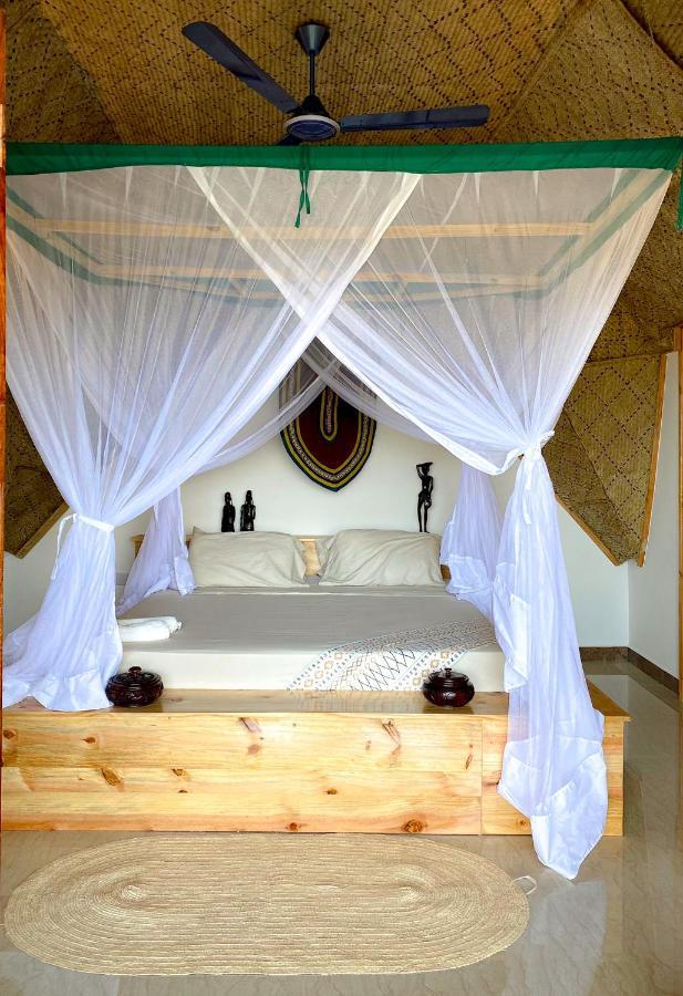 Zanzibar Tropical Sunset Boutique * Kiwengwa (Zanzibar)