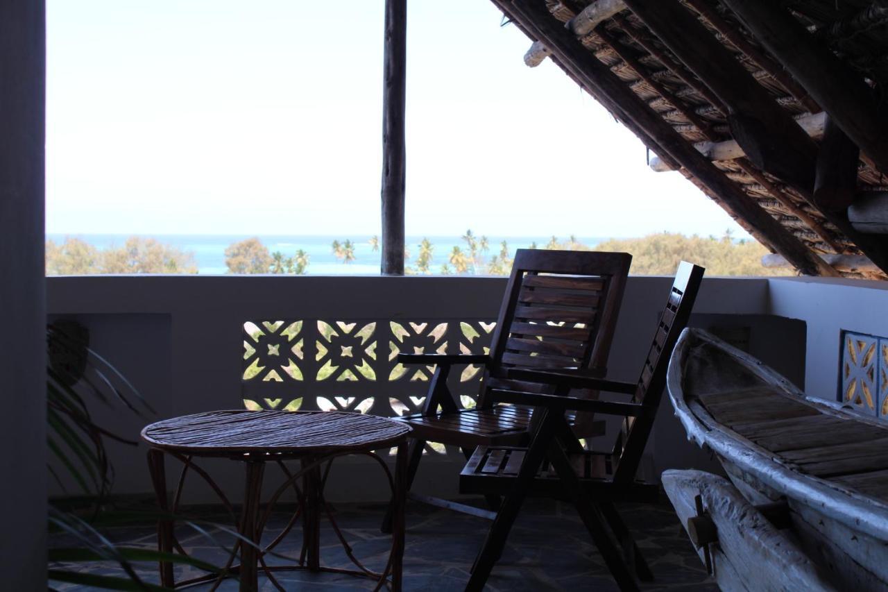 Zanzibar Tropical Sunset Boutique